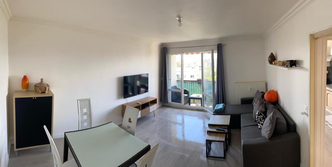 Appartement Avec Belle Vue Et Place De Parking 안마스 외부 사진